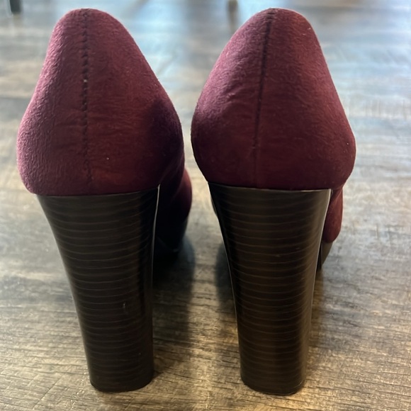 Mossimo Chunky Heel Platforms size 5.5 - Picture 2 of 4